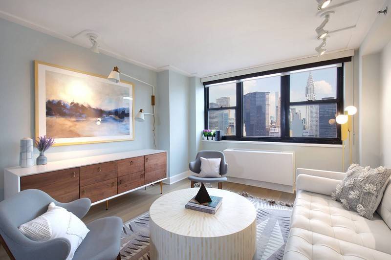 Ultra Lux 2 Bed in Upper West Side Steps from Central Park & quick Bus Ride to to Law School