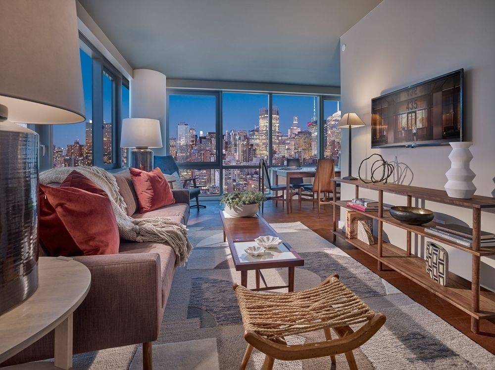 Playful, Modern & Wonderfully Equipped 2 Bedroom in Hudson Yards!!!