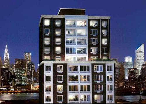 1160 Sq Ft Penthouse - Condo for Rent- Long Island City, Queens with Spectacular Manhattan Skyline Views