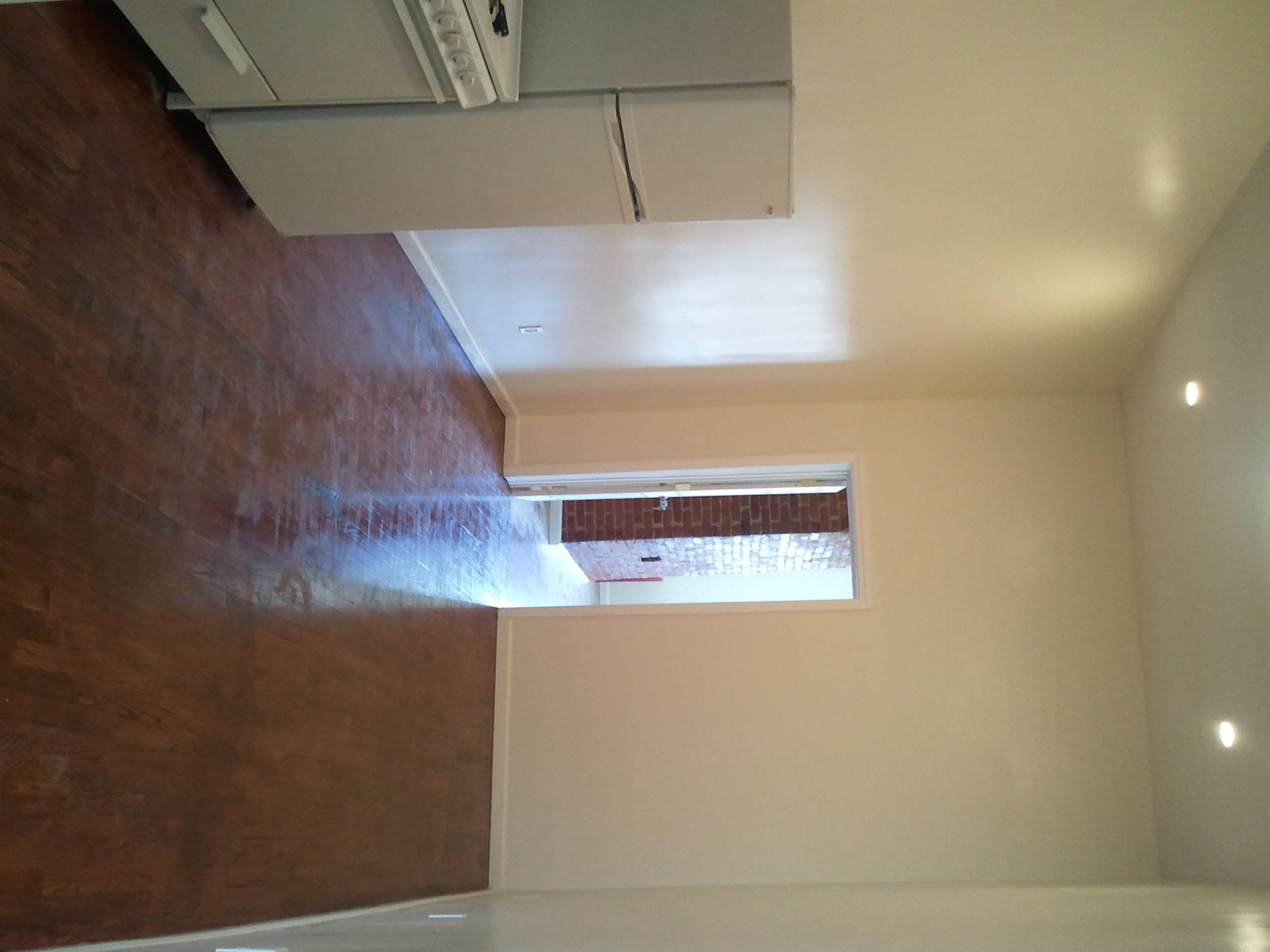 Best Deal for 2BR Apartment Nr Subway, Hunters Point, LIC