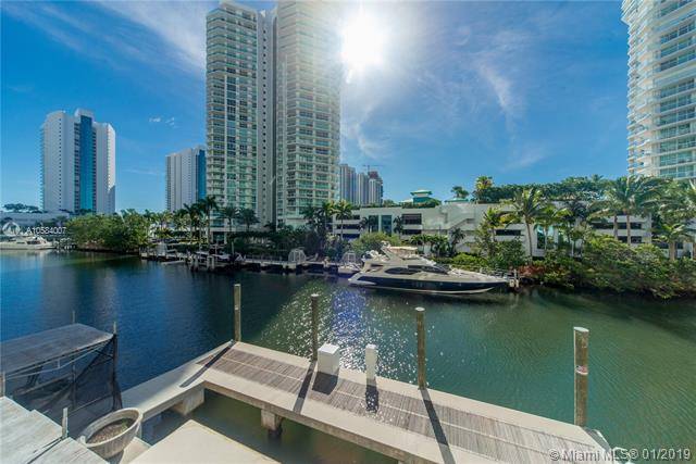 TURNKEY Town Home in St - ST TROPEZ ON THE BAY III ST TR 2 BR Condo Sunny Isles Florida