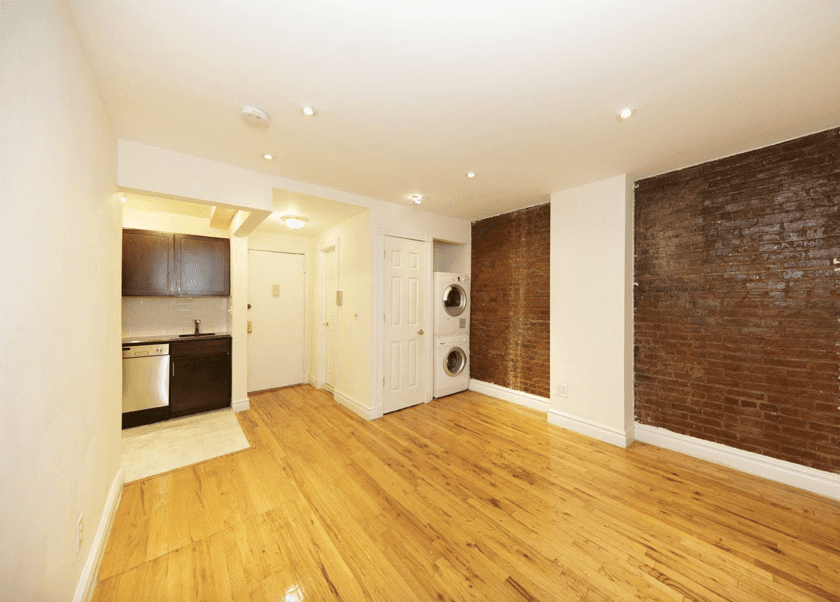 Private Patio, 1 bed, Chelsea, $3300 NER