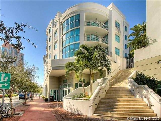 Live 2 blocks from the Ocean in this turn-key fully furnished residence ready to move in
