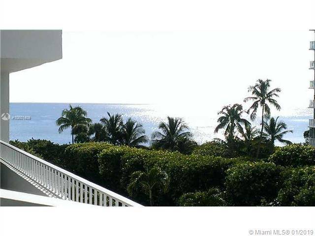Perfect place to call home - COMMODORE CLUB SOUTH COND 2 BR Condo Key Biscayne Florida