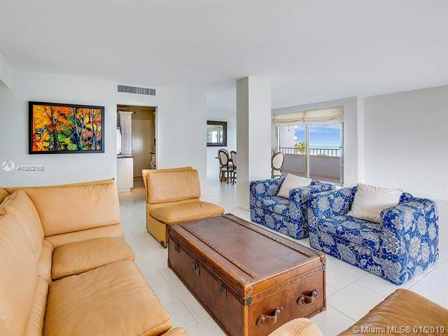 Beautiful and bright 3 bedroom - Commode Club South 3 BR Condo Key Biscayne Florida