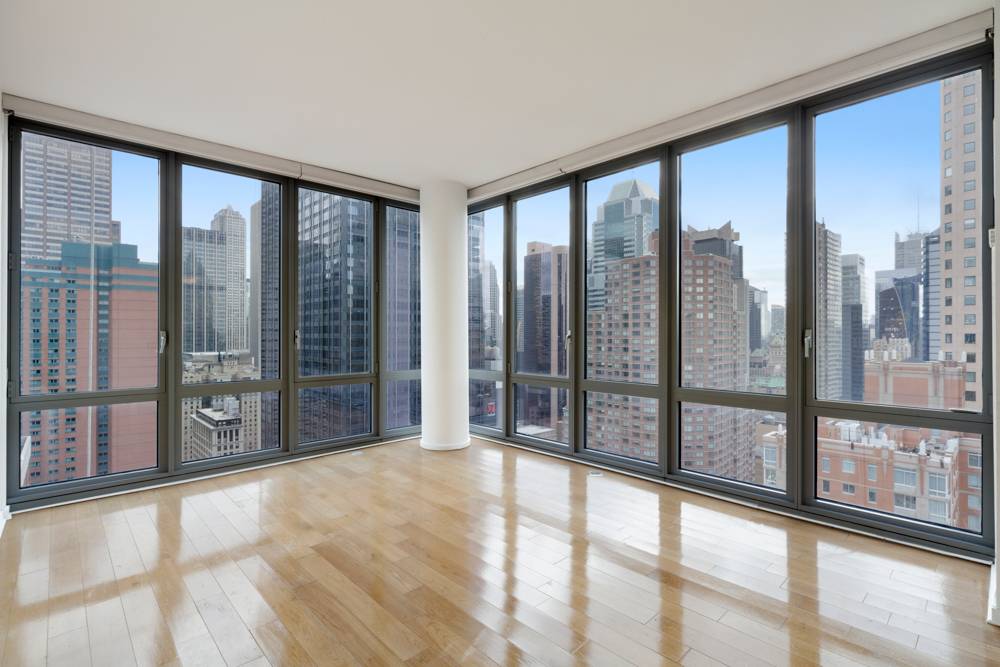 Perfect corner 1 bed/ 1.5 bath with Central Park Views