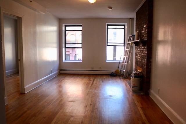 East Harlem One Bedroom Apartment Rental Close To 6 Train Stop With Laundry In Building!