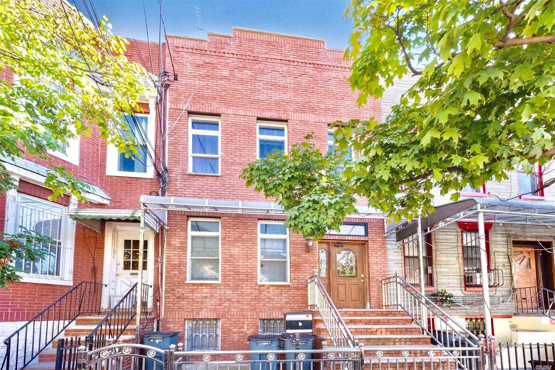 Two Family House In The Exclusive Area Of Ridgewood Near All Transportation,Close To Subway L Train Supermarkets.
