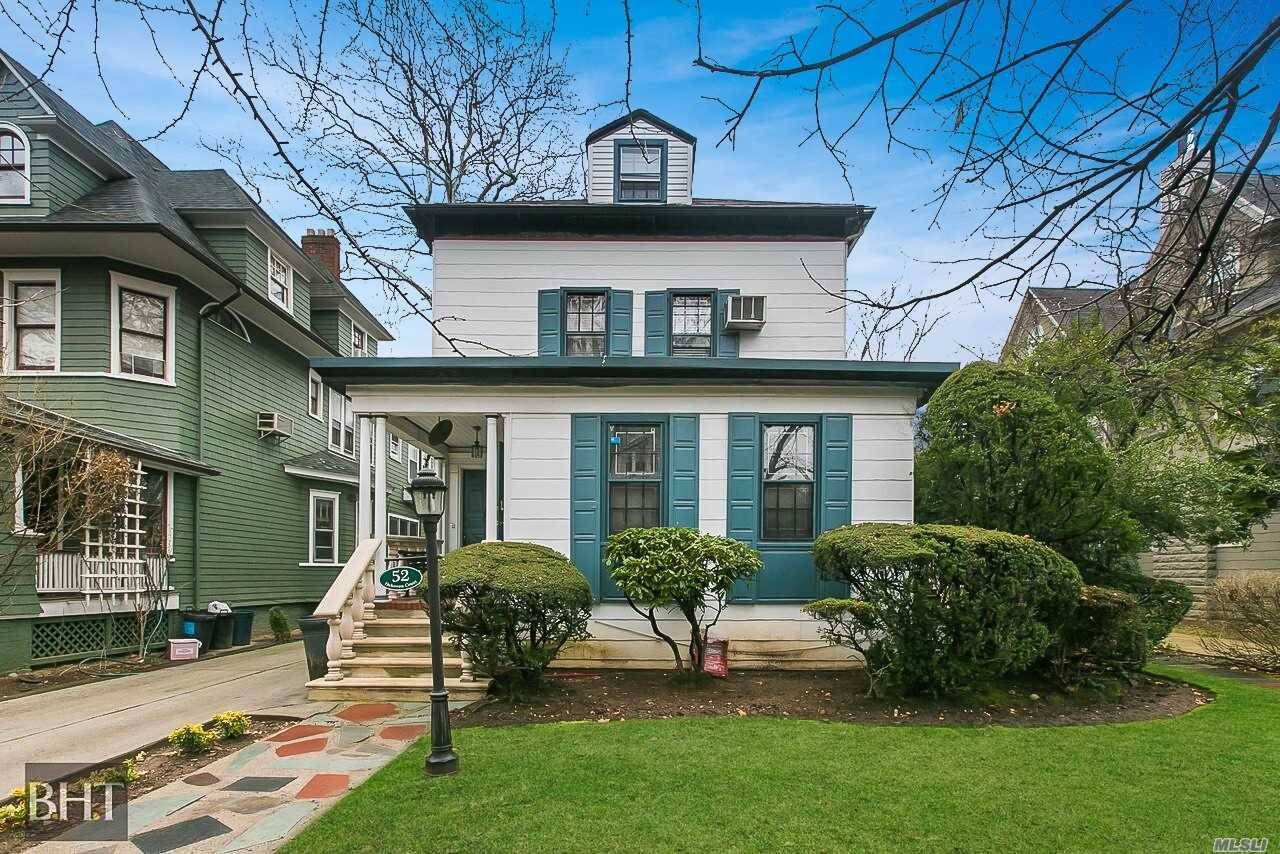 A Free Standing Victorian Gem Within The Historic Land Marked District Of Fiske Terrace Midwood Park, In Prime Ditmas Park.