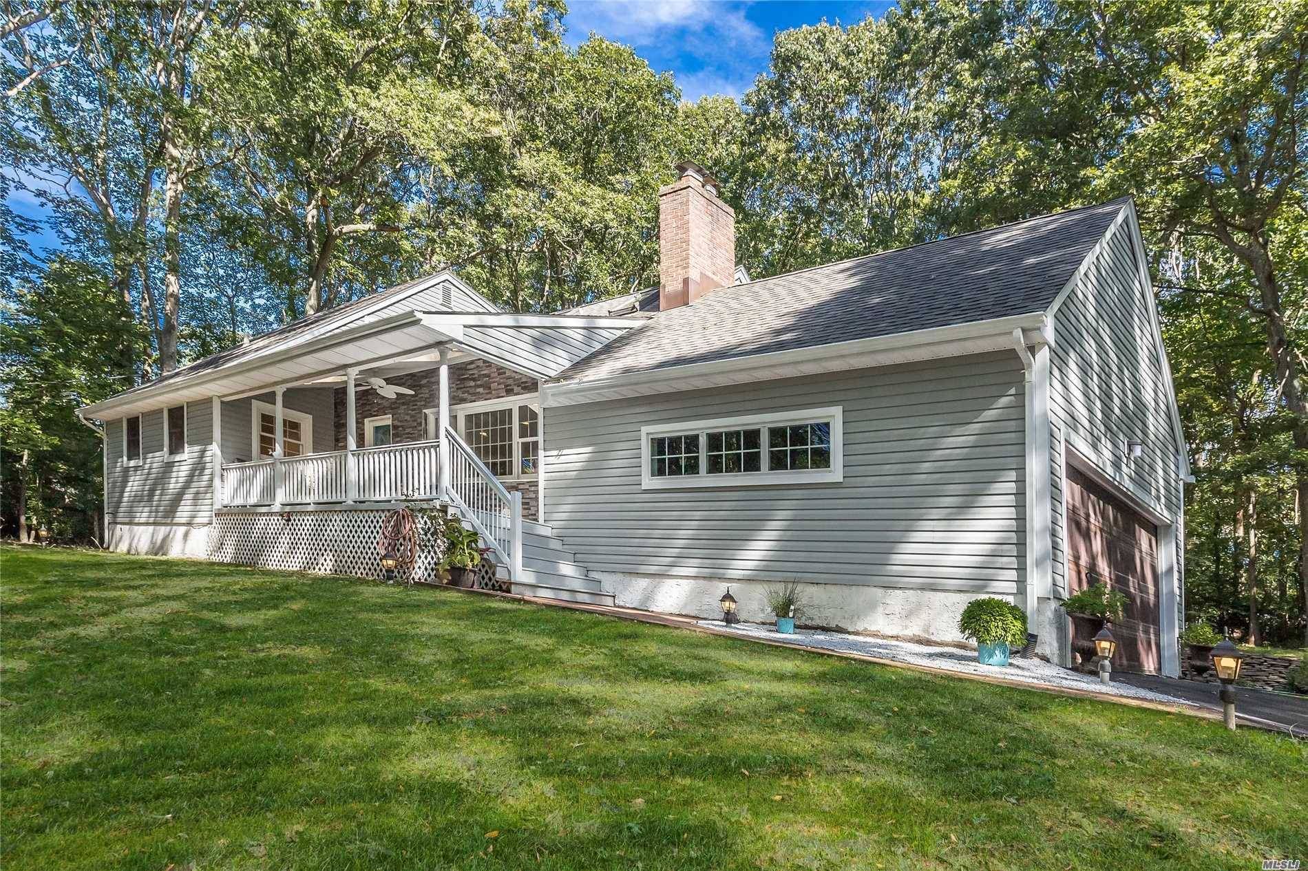 Very Privately Located In Old Chester Hills Section Of Huntington, Elwood School District Of 2018 National Blue Ribbon Recipient,, Newly Renovated In And Out, New Kitchen, New Ss Appliances, Quartz ...