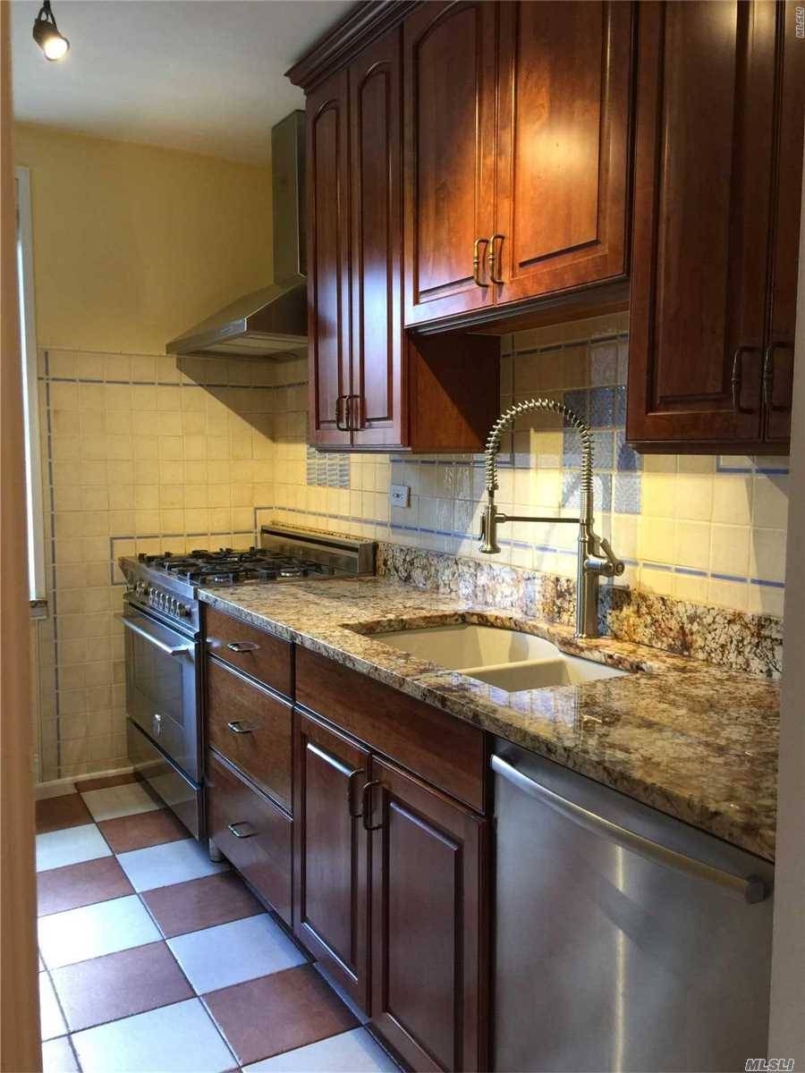 72nd Drive 2 BR House Forest Hills LIC / Queens