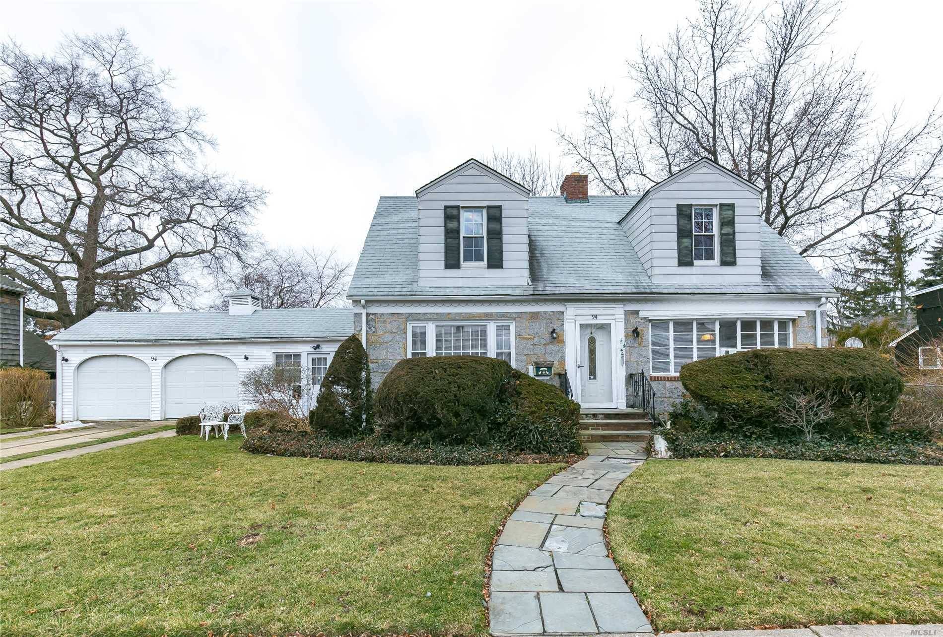 Welcome Home To This Captivating, Turn Key Center Hall Colonial, Set On 10, 000 Sqft Of Well Maintained Land In The Heart Of Hicksville.