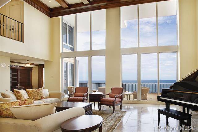 The premier penthouse in Key Biscayne - CLUB TOWER TWO CONDO OCEAN CLU 5 BR Condo Key Biscayne Florida