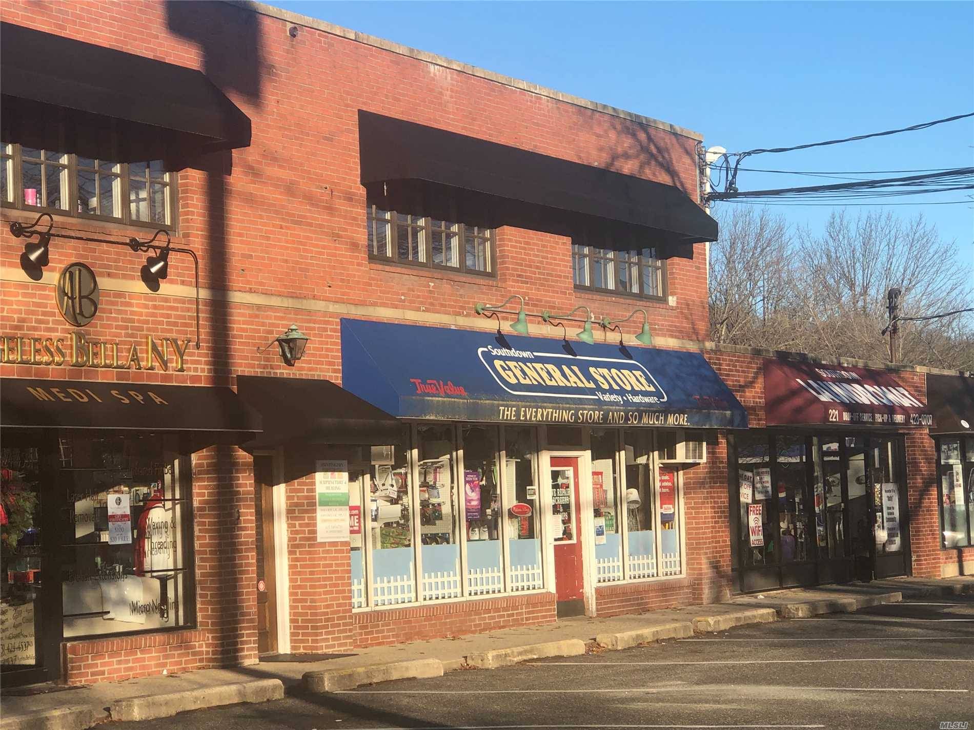 2416 Sf Retail Space Available Immediately !