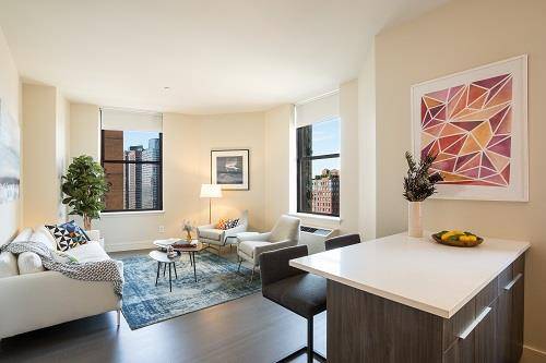 Beautiful No Fee 3bed/3bath Available for Immediate Ocupancy in Prime FiDi! Call Agent David to Schedule a Showing at (646)243-2958.
