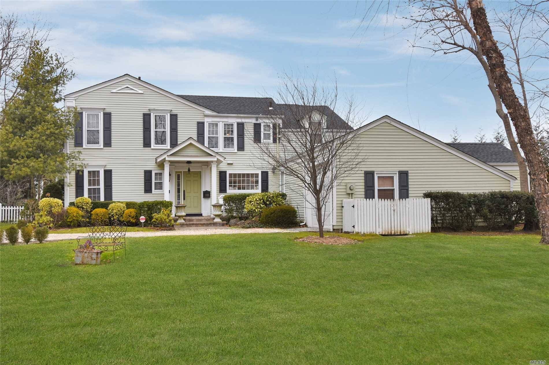 Tucked Away In The Estate Area Of Lawrence, This Traditional 6 Br, 3.