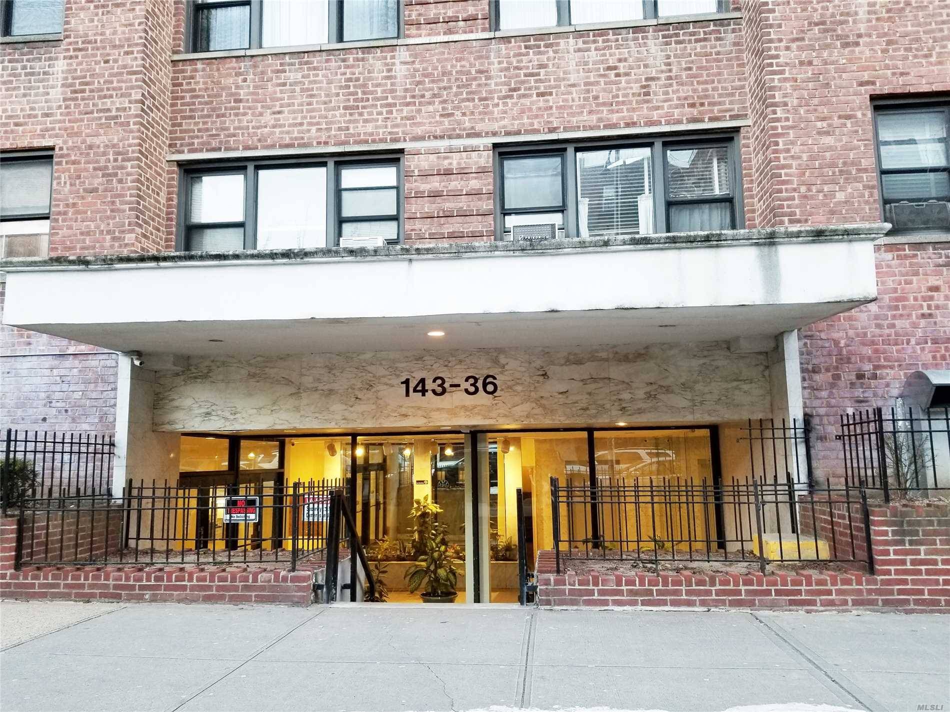 Barclay 1 BR House LIC / Queens