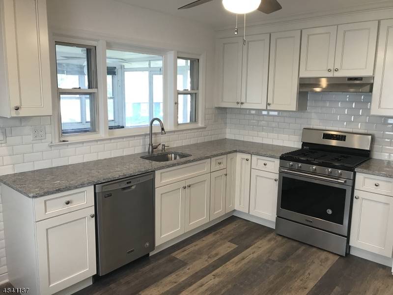 Immediate Occupancy ! Ideally situated on a quiet tree lined street close to town and walking distance to the train, this newly renovated duplex is ready for you to make ...