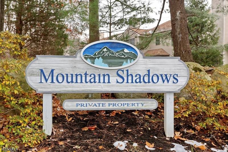 Beautiful 3 BR, 2. 5 Bath Townhome located in desirable Mountain Shadows.