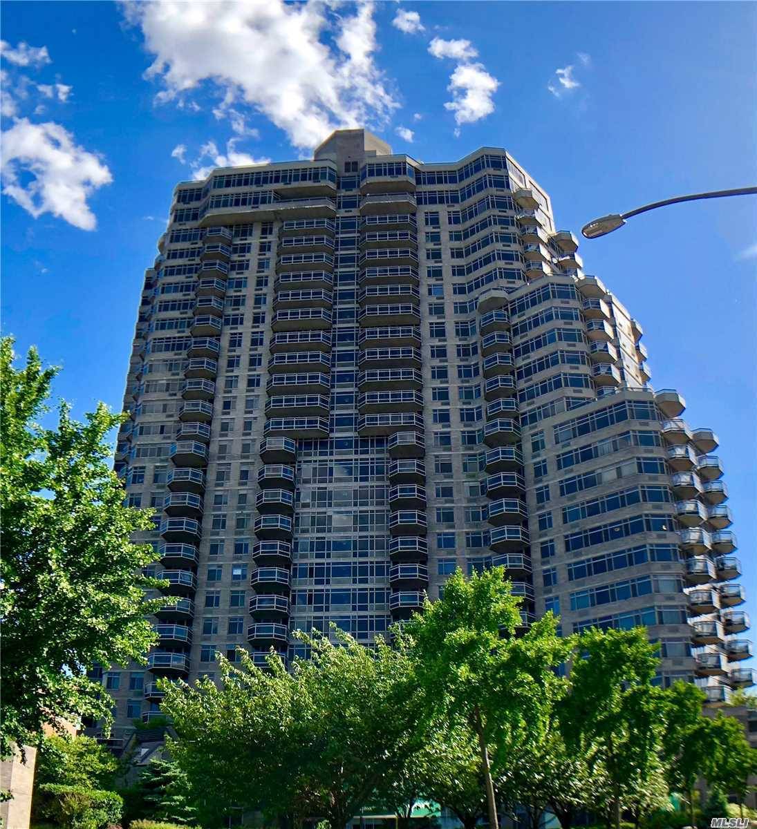 Sunny Spacious 2 Bed 2 Bath Condo On The 19th Floor With A 120 Sf Balcony Overlooking Forest Hills Gardens And Manhattan Skyline.