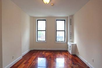 PRIME MURRAY HILL LOCATION,PERFECT SHARE,LARGE 3 BEDROOMS, NO FEE,STEPS FROM THE SUBWAY,EMPIRE ESTATE BUILDING,PARK AVE,MADISON AVE