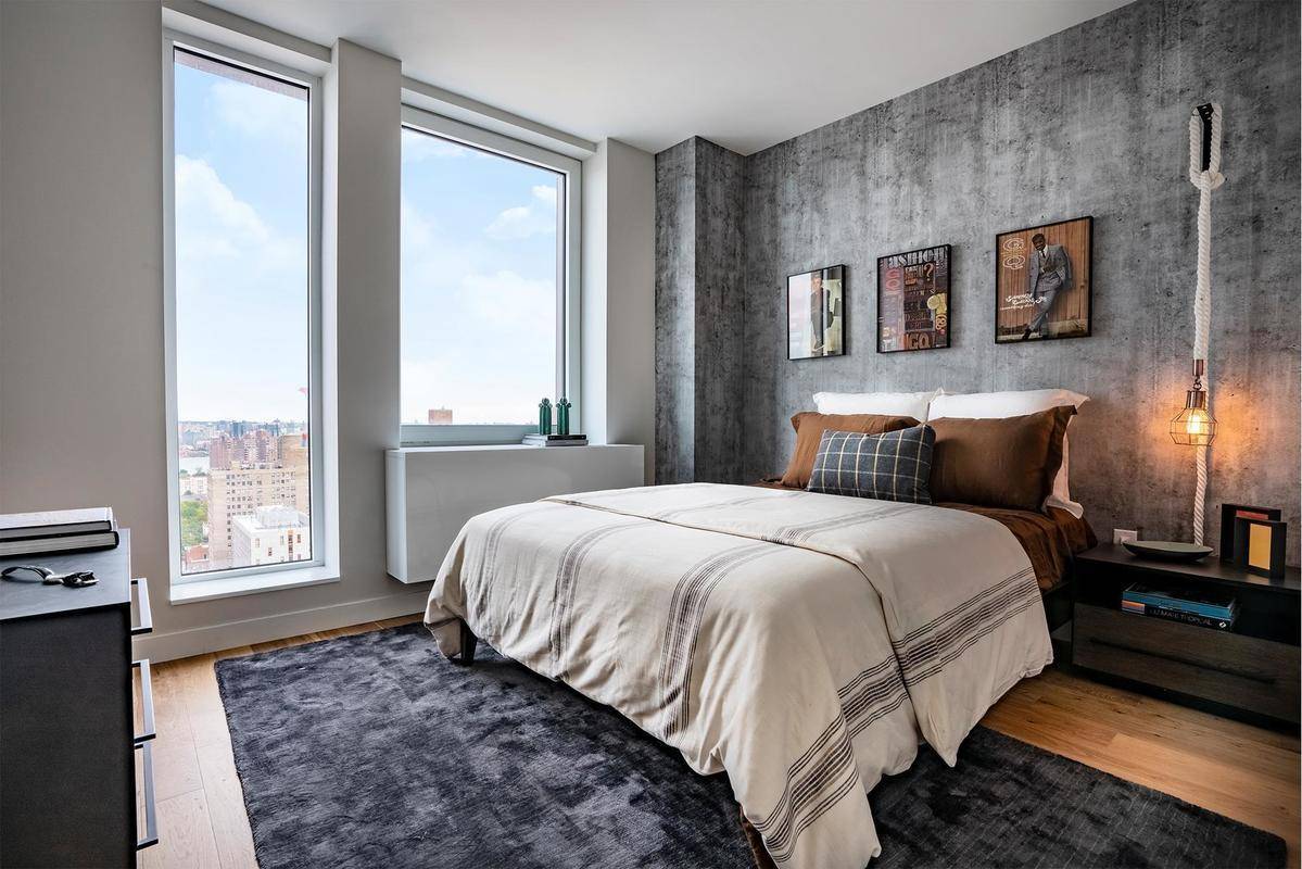 Luxury Living in Lower East Side Prime Location (NO FEE)