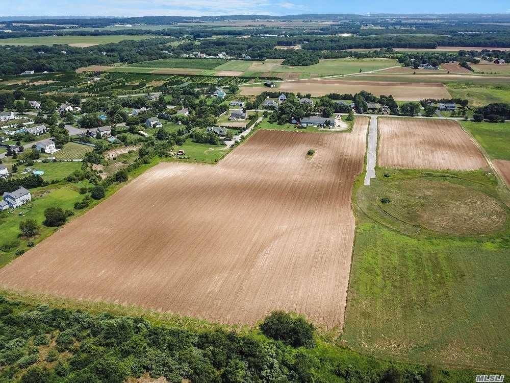 17. 5 Acres Of Cleared Level farmland In Beautiful Calverton Baiting Hollow Area.