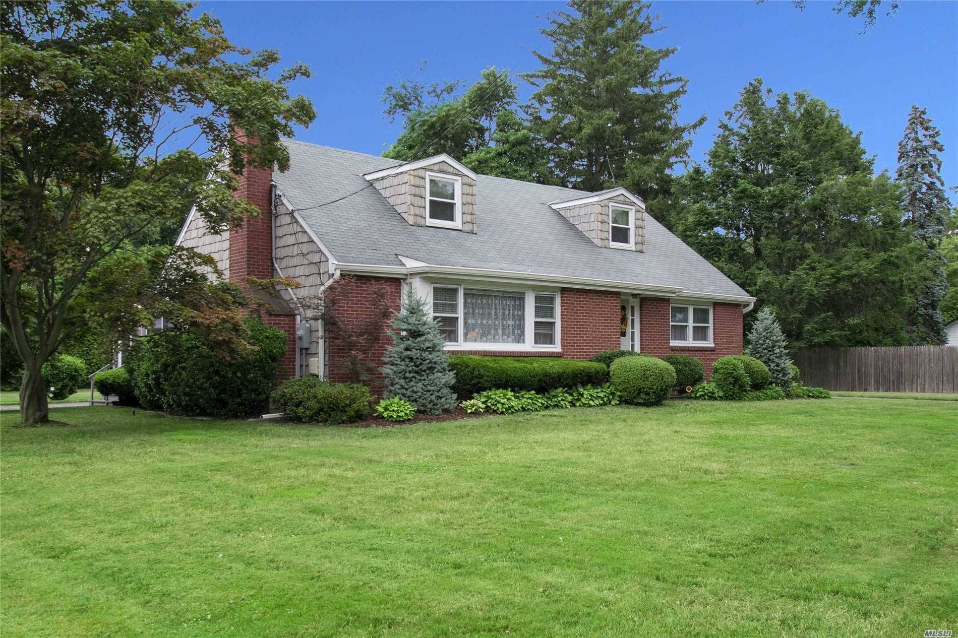 Pristine Cape On A Lovely Tree Lined Street, In Desirable North Greenlawn.
