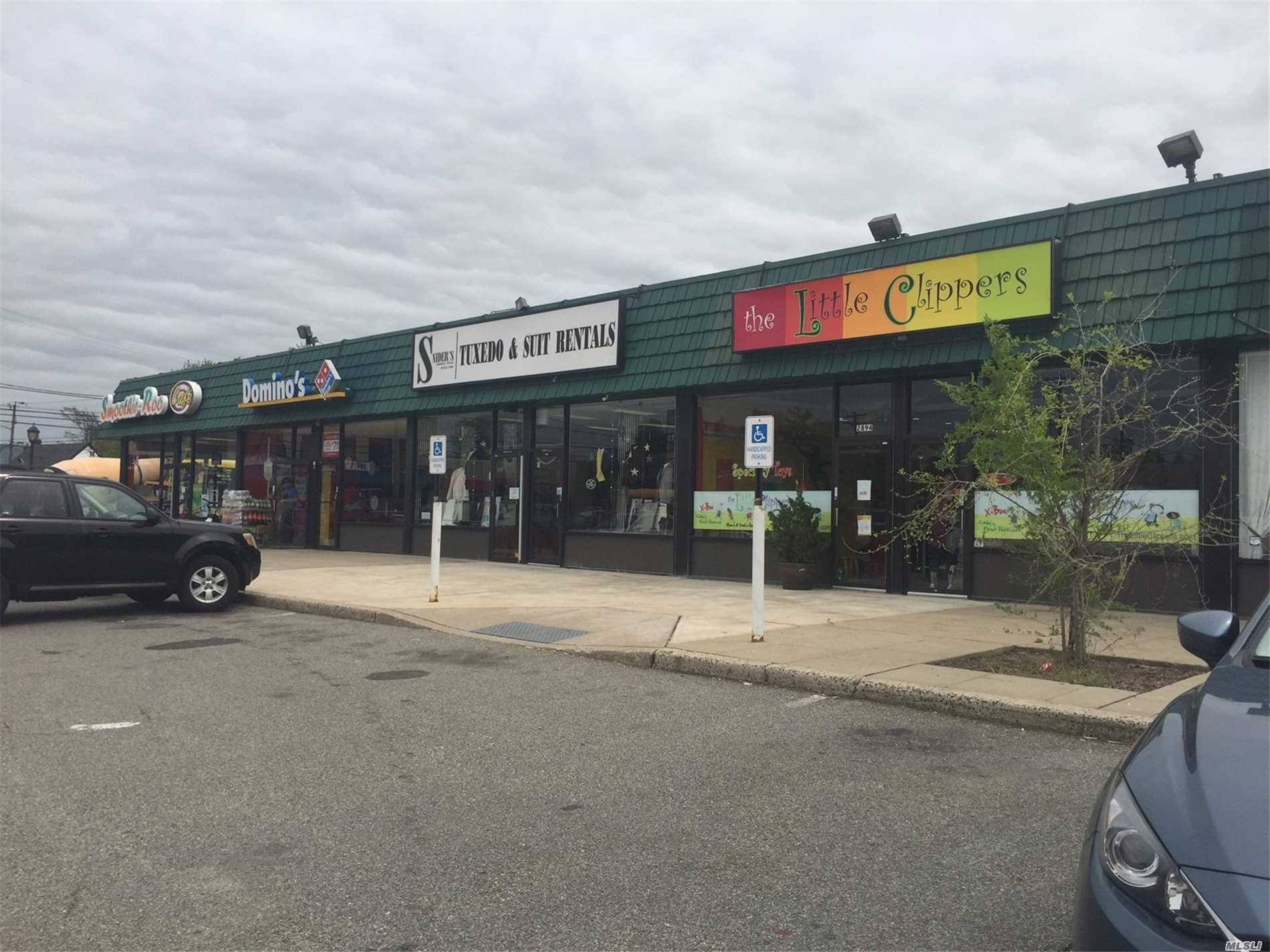 Look No More ! ! ! Prime Location In A High Traffic Shopping Center 1540 Sqft 10 Ft Ceiling Storefront Great For Any Business Some Present Tenants Include Domino's Pizza ...