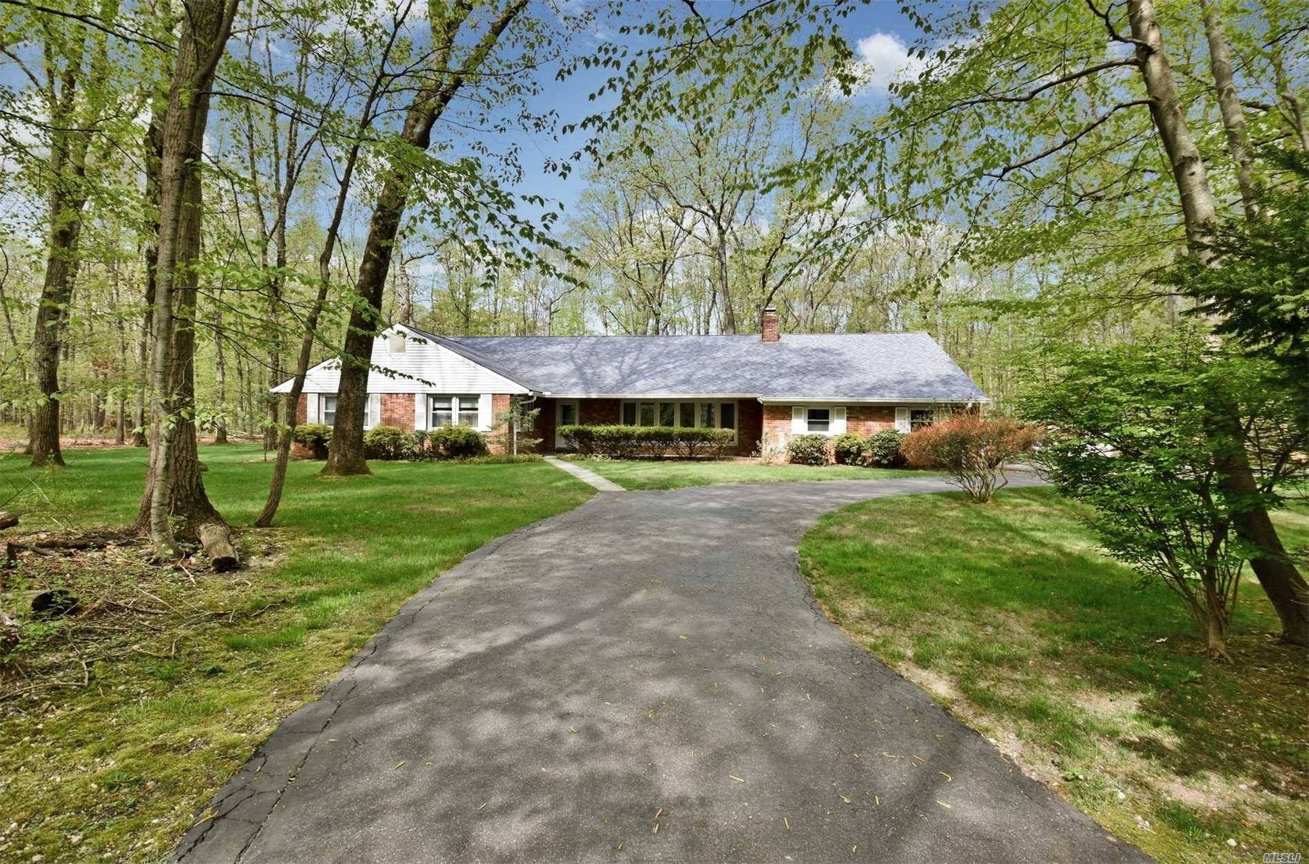 Very Spacious Impeccably Maintained Farm Ranch By The Original Owner In Lloyd Neck Estates.