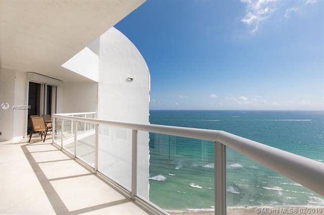 The most stunning Penthouse in Sunny Isles Beach - Oceanie I 3 BR Penthouse Florida