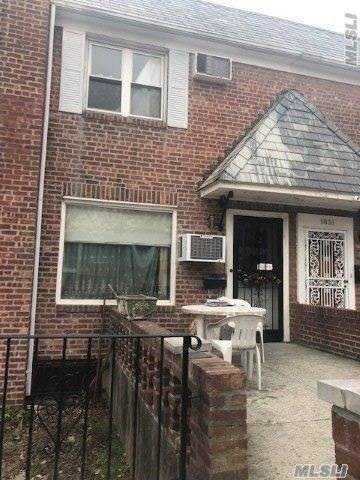 Top Location ! Brick Single Family Townhouse Featuring 3 Bedrooms, Living Room, Formal Dining Room, Eat In Kitchen And 2 Full Baths.