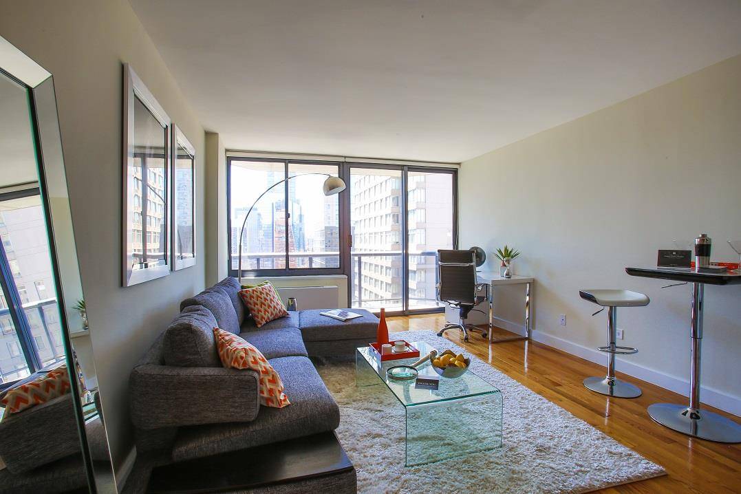 Midtown West 2 Bedroom 2 Marble Bathrooms, Stainless Kitchen and Bathrooms, Spectacular Views, Balcony, Good Closet Space, Full Service Building, Swimming Pool, Gym No Fee