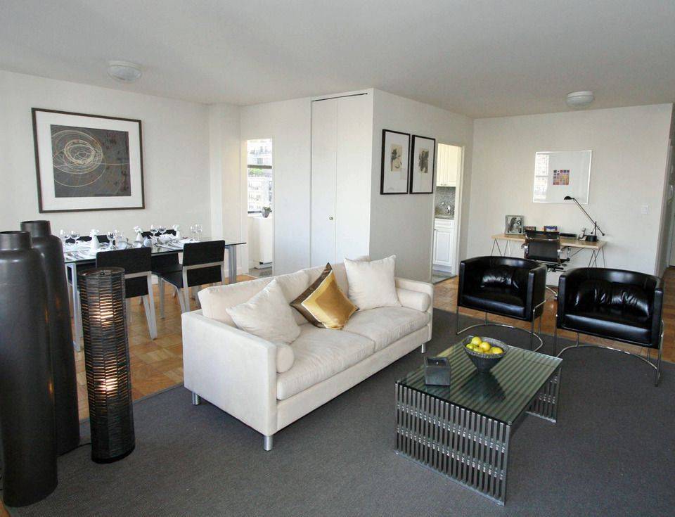 Upper East Side, 1 Bedroom 1 Bath,  Full Service Luxury Building, Views, Fitness Center , No Fee