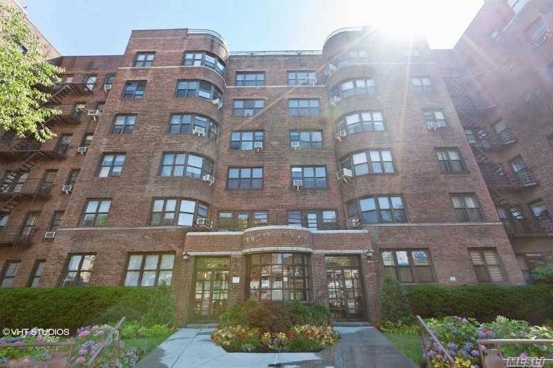 Sun Drenched Large Two Bedroom Unit In The Virginia Building.