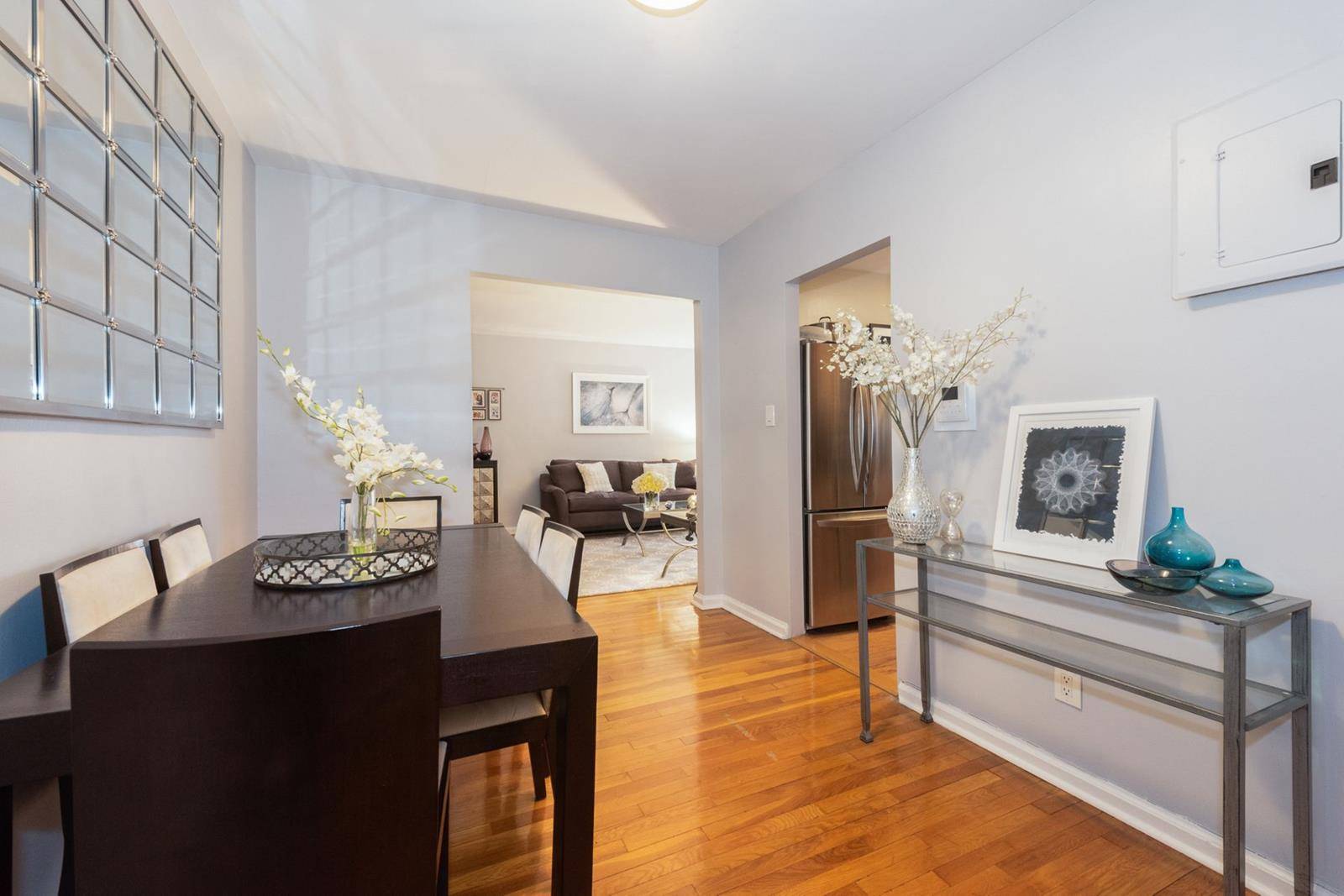Move right in to this gem of an apartment in a jewel of a building.