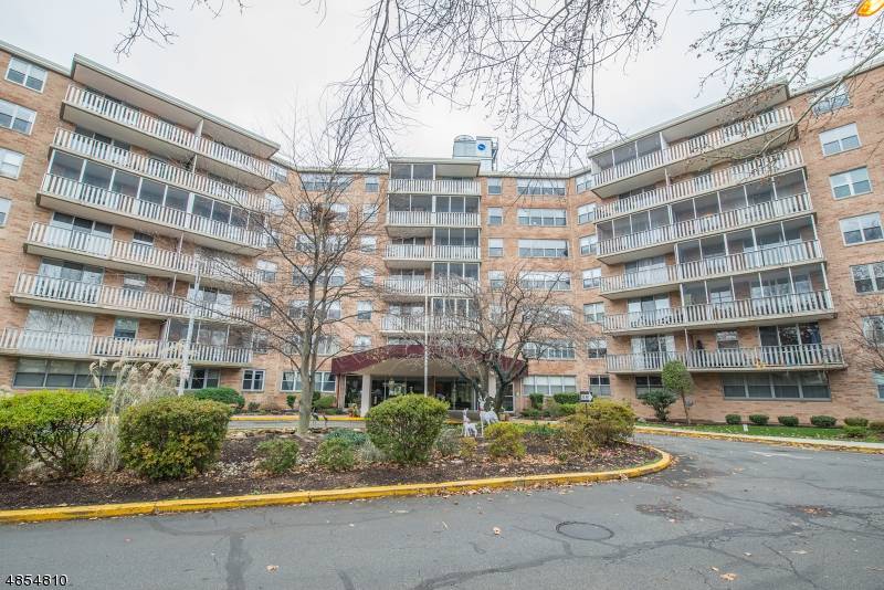 Stunning Upper Montclair 2 bed condo in premium walk to location steps from shops, restaurants and NYC trains and buses.