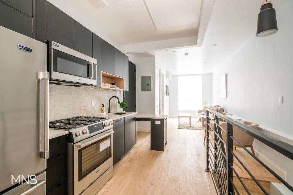 One bedrooms starting at 549, 00071 Cooper is a newly constructed, intimate condominium in Bushwick Brooklyn.
