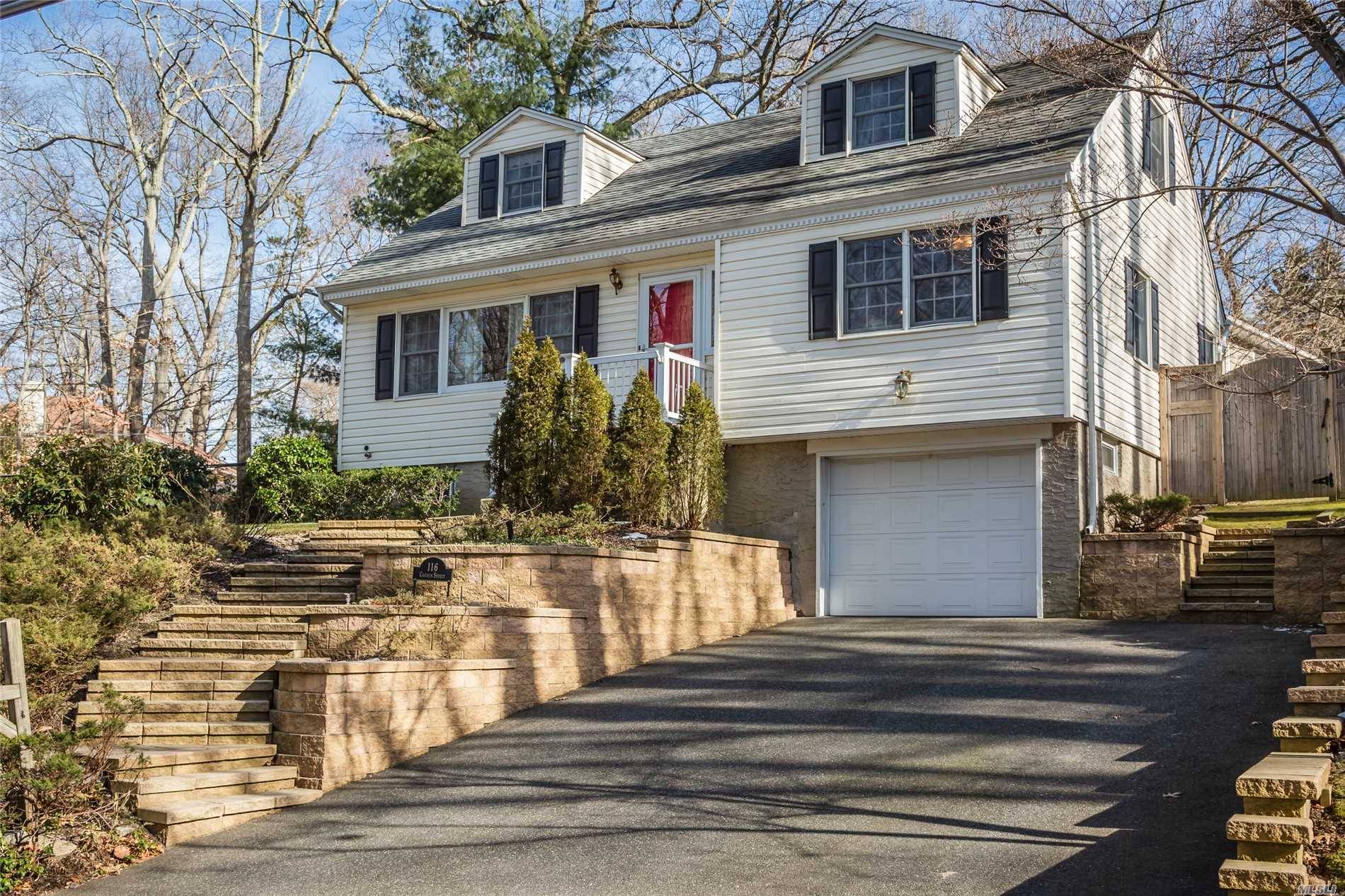 Move In Condition, Open Floor Plan Cape In The Desirable Northport Village.