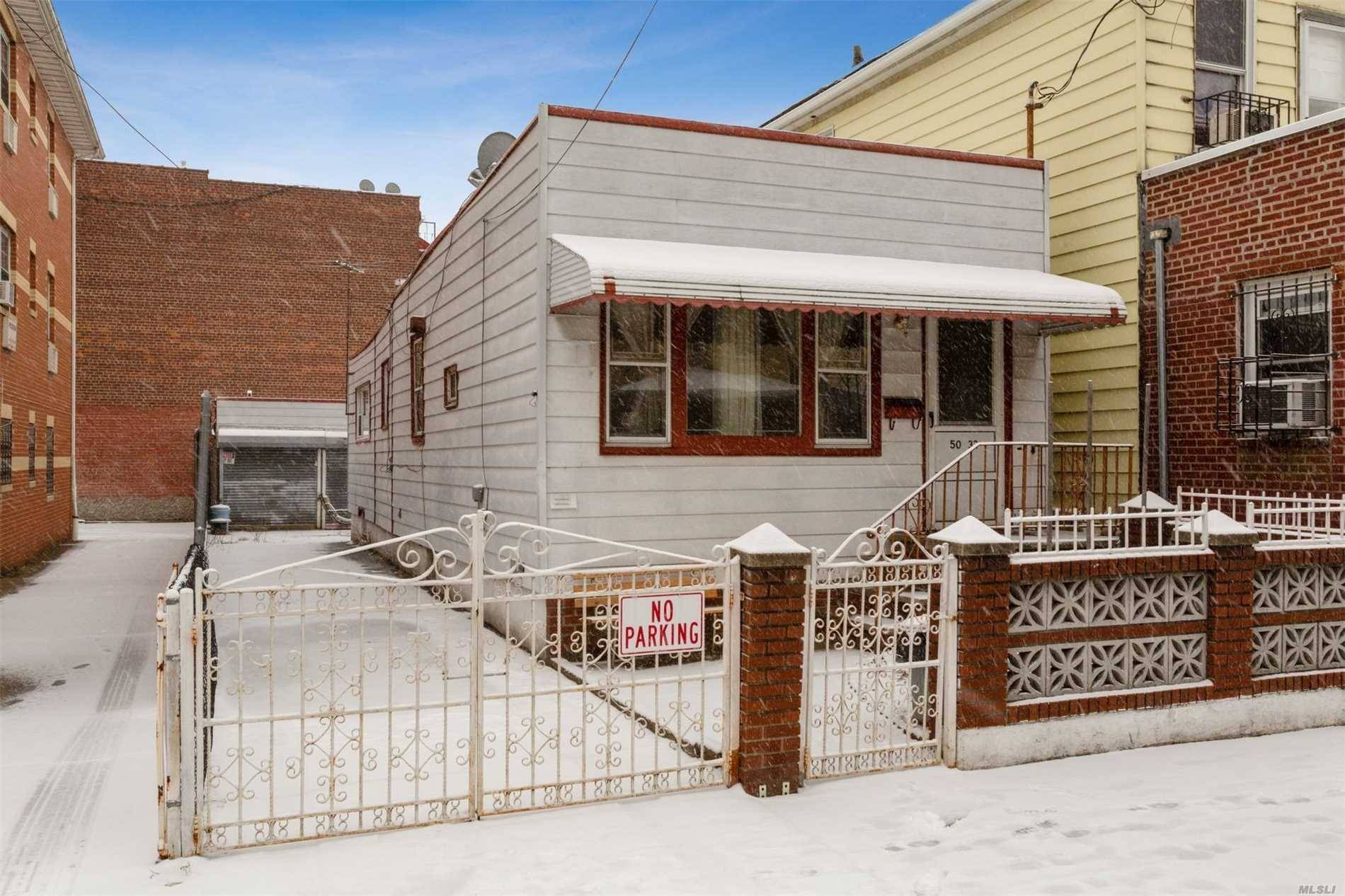Great for Investors ! ! Great Property In R 5 Zoning With Lots Of Character and Potential.