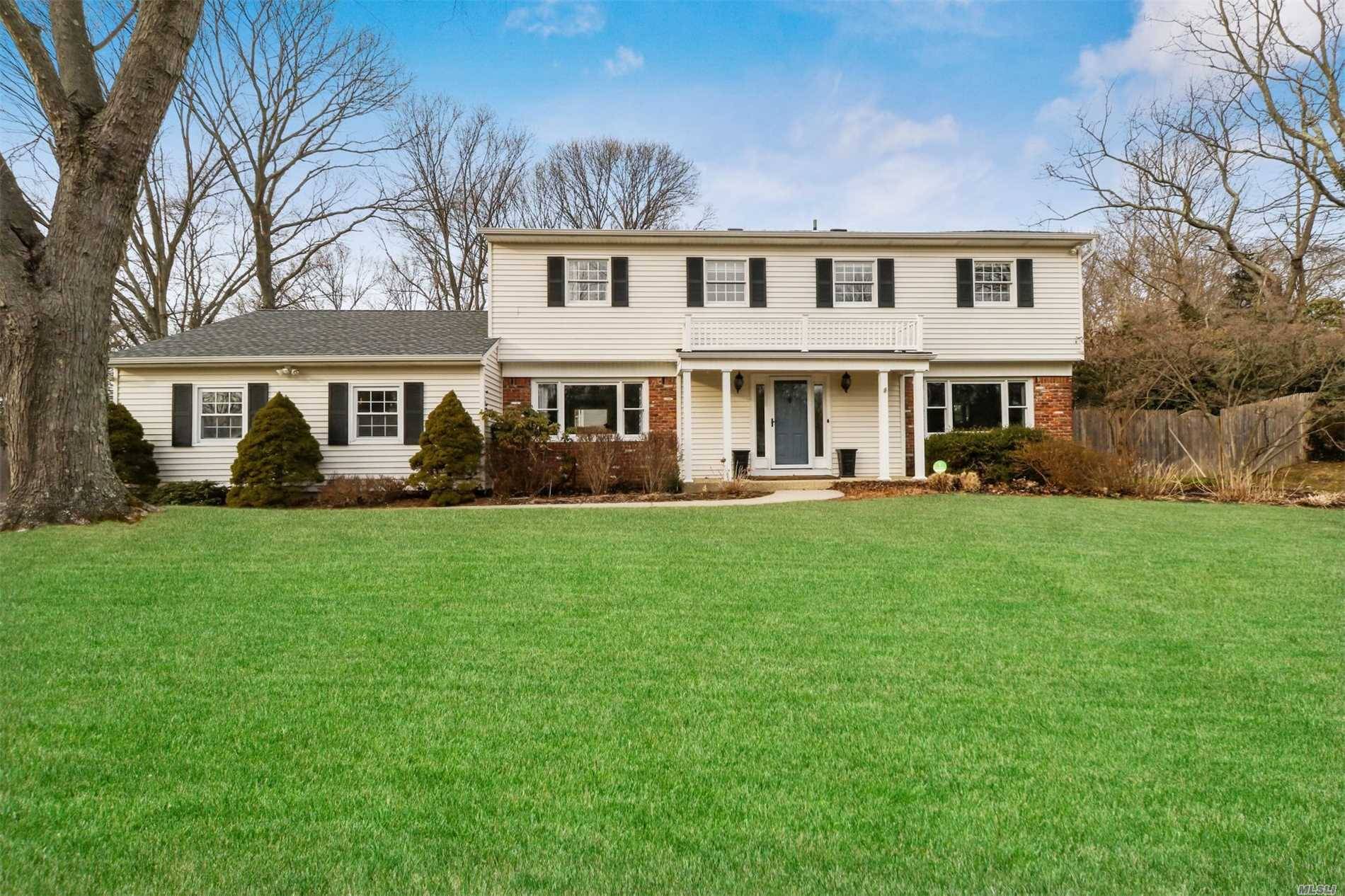 Stunning Colonial In Sought After Point Of Woods.