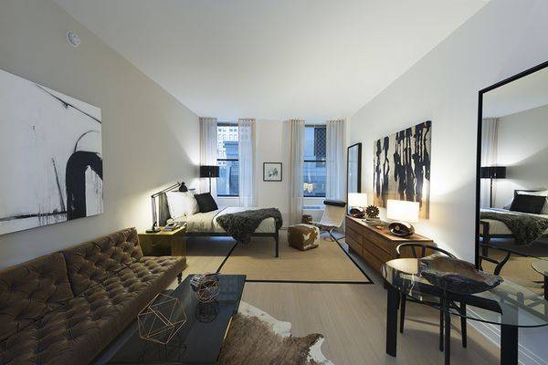 Enormous Studio in the Best High Rise Building in Financial District