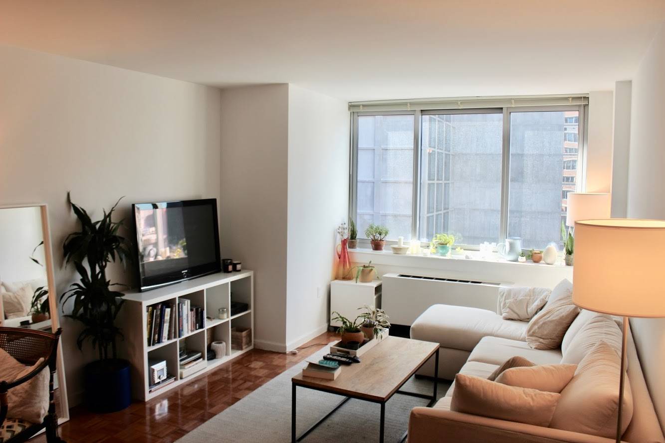 Spacious 2 Bed/ 2 Bath in the heart of Bowery!