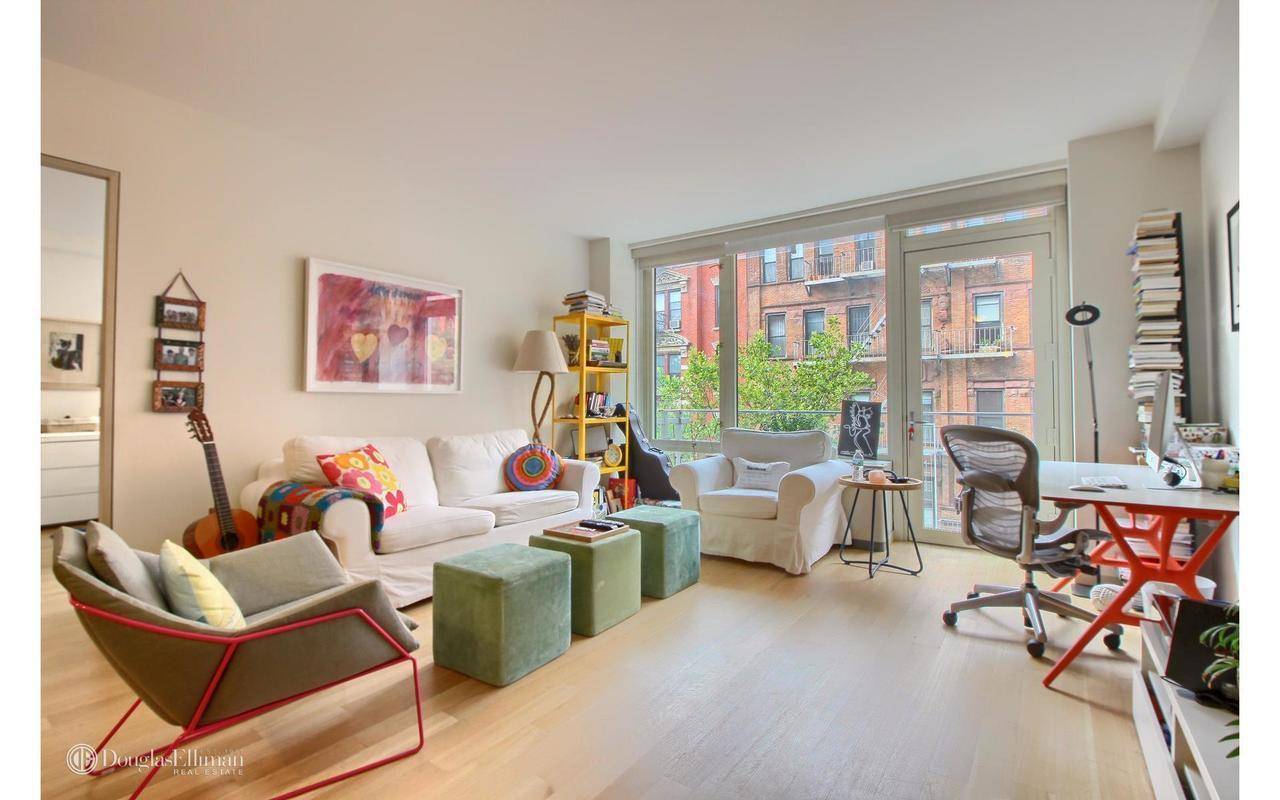 Gorgeous 1br in Prime West Village w/ BALCONY