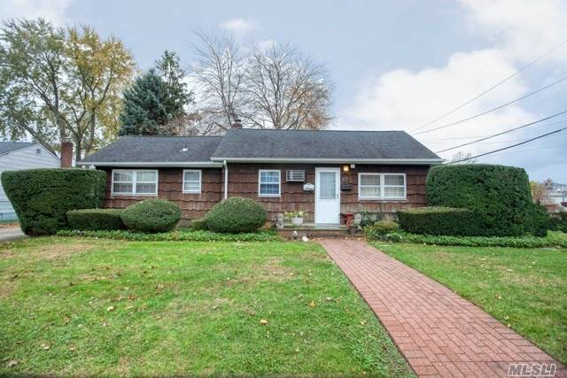 Exciting Opportunity Beautiful One Family Ranch Located In Bethpage In Mint Condition.