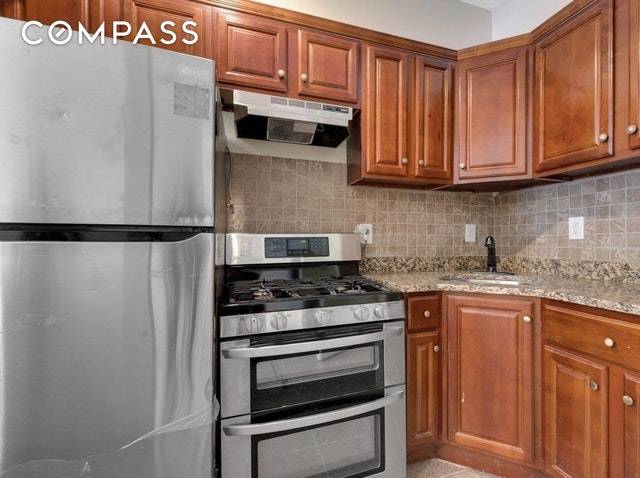 Here's a rare chance to rent a no fee rental in NYC's ultra competitive market.
