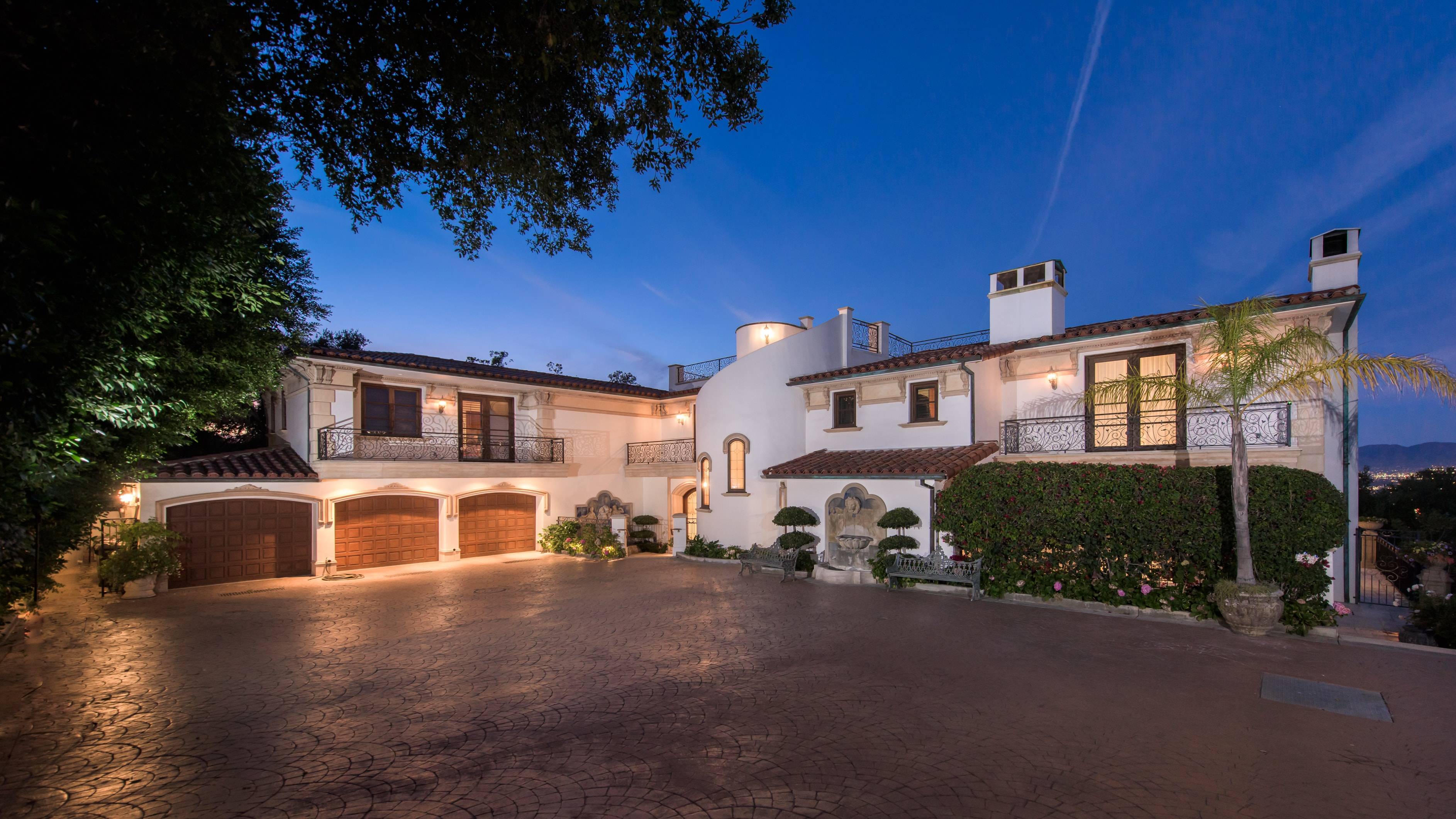 Beverly Hills Iconic 5 Bed Mulholland Home
