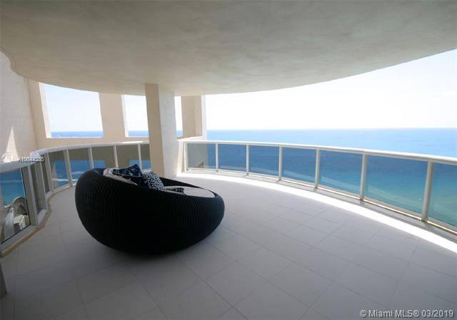 Spectacular ocean-front Penthouse with panoramic ocean/city views from every room