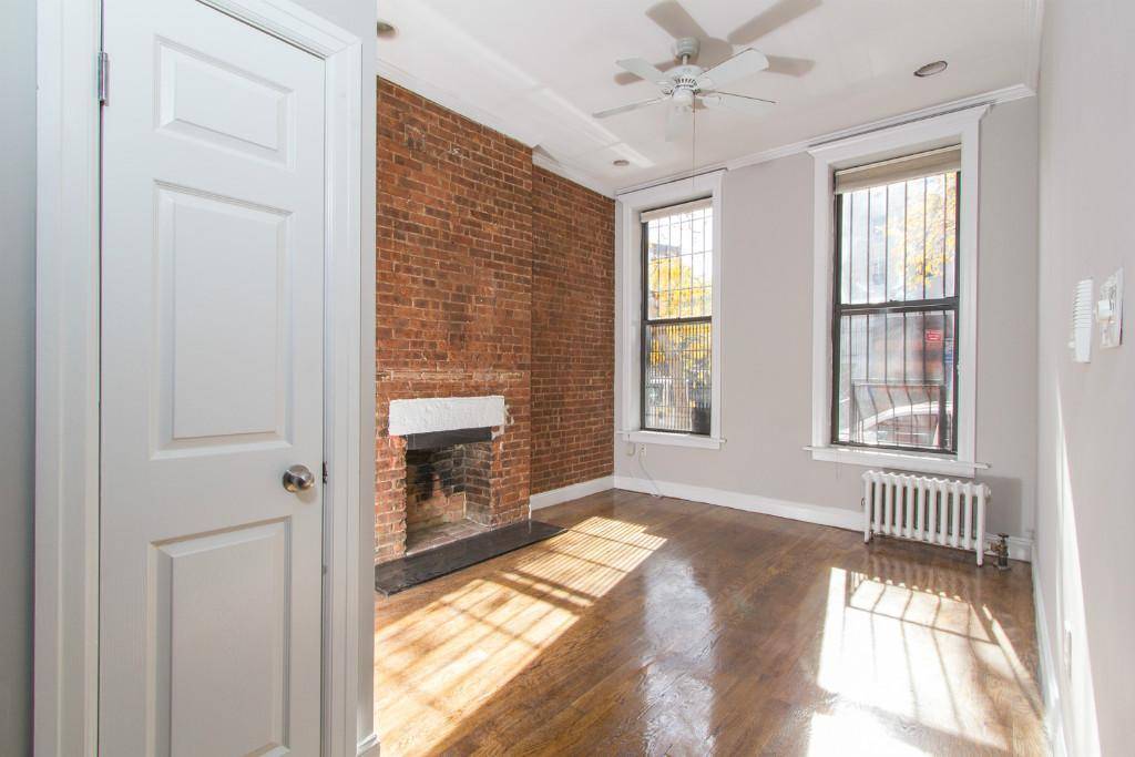 New One Bedroom - Prime West Village Location - Southern Exposure - Washer/Dryer In Unit