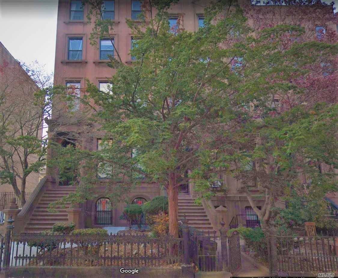 In the Center of Brownstone Brooklyn in Northern Carroll Gardens, 74 1st Place offers a sound investment opportunity.